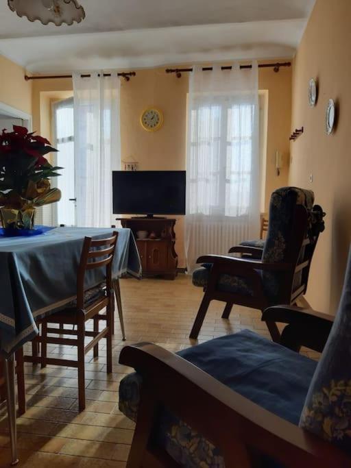 Casa Bruna San Martino Alfieri ภายนอก รูปภาพ